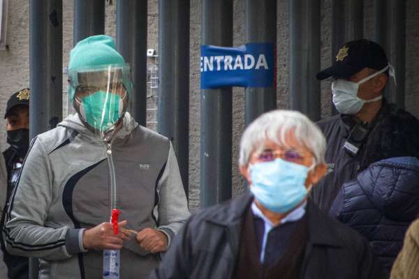Sexta ola de COVID México tiene su semana con más muertes