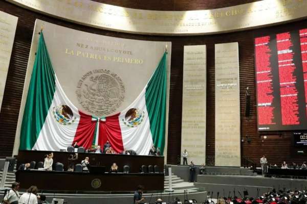 Diputados desaparecen al Insabi para sustituirlo con el IMSS-Bienestar