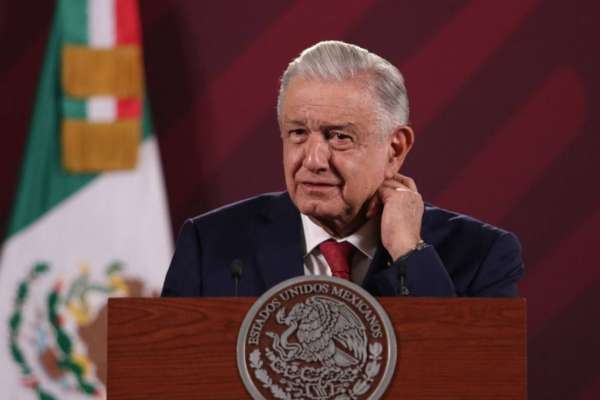 ¿Quiénes son los médicos que atienden a AMLO por COVID Esto es lo que sabemos