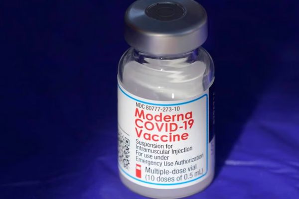 Cofepris aprueba vacuna monovalente contra la cepa XBB 1.5 de Moderna para venta en el país